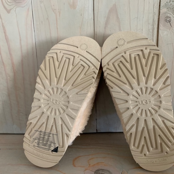 UGG FUZZ SUGAR CLOG SLIPPERS natural   womens us 11 NEW - Picture 12 of 12
